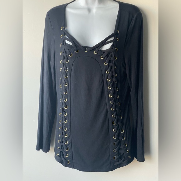 VENUS Tops - Venus women’s lace up top